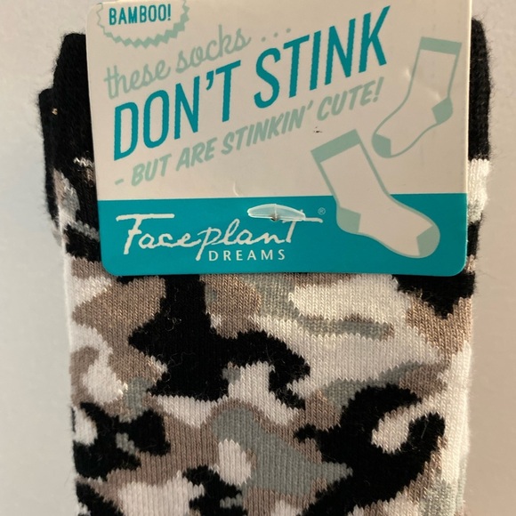 Faceplant Dreams Bamboo womens crew Socks - Picture 1 of 5
